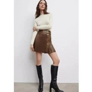 ZARA Faux Leather Pleated Mini Skirt With Front Metal Snap Button Closure XL